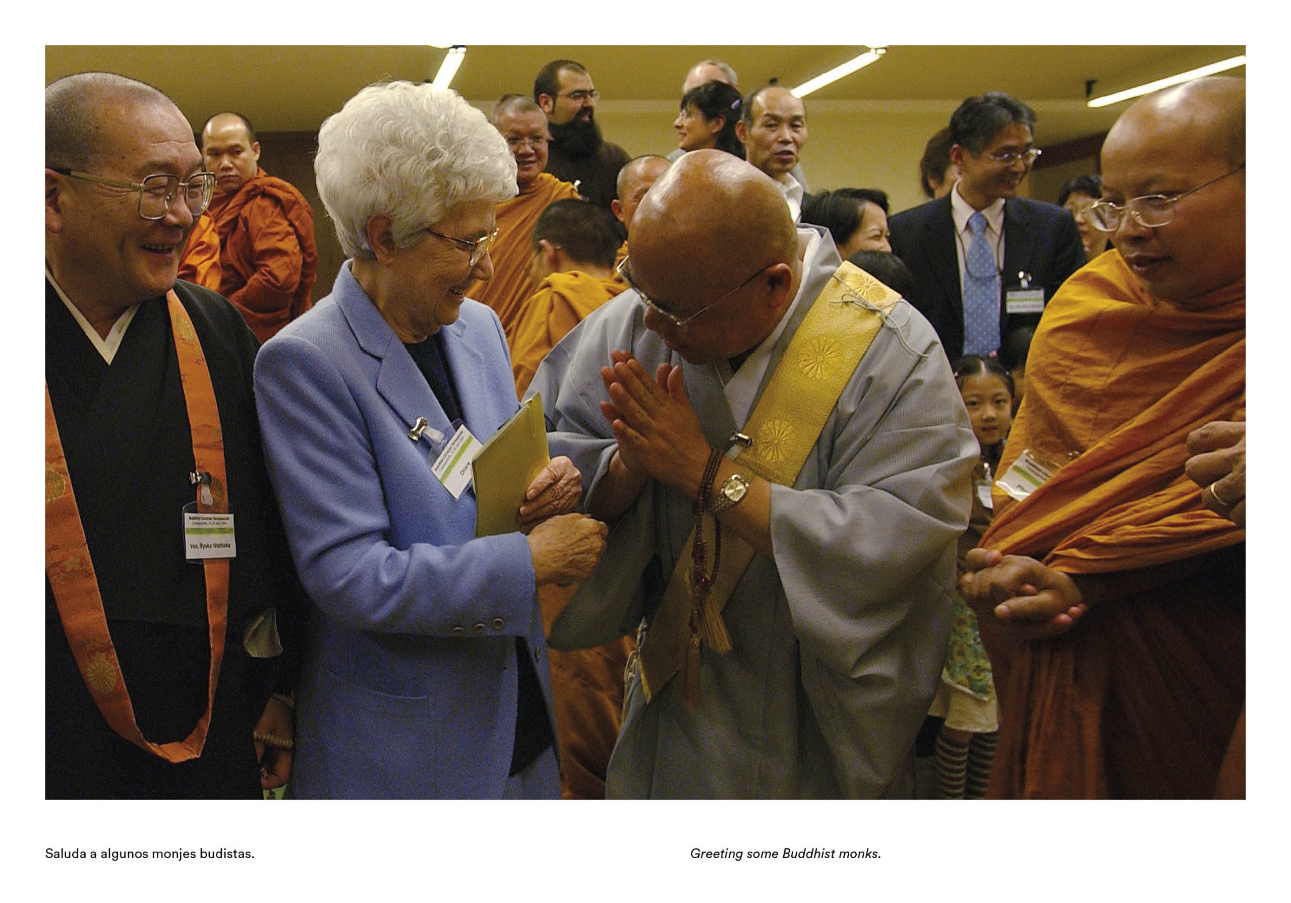 031219_Lubich_Album_DialogoInterreligioso_4-5ES
